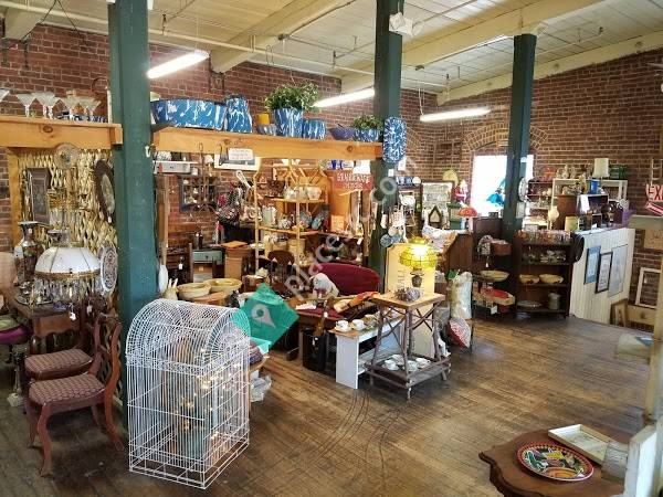 Antiques on the Farmington