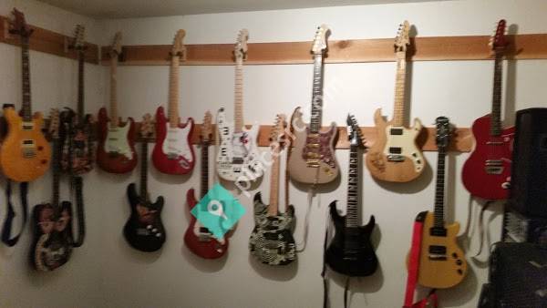 Bubba Spins Records and Flop House