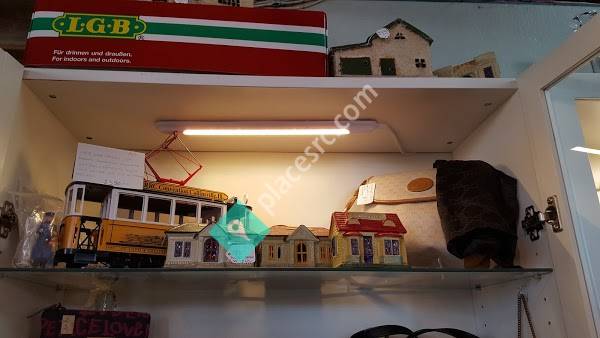 Cape May Antique Center
