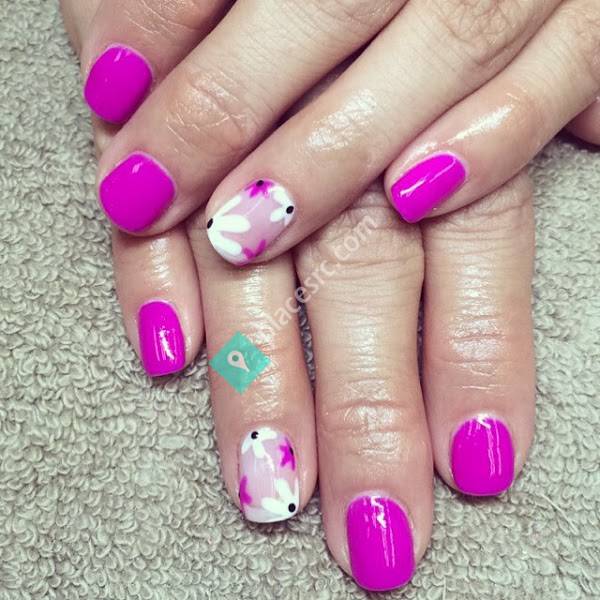 Color My Nails Salon