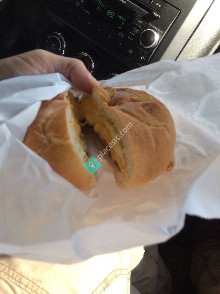 D & S Airport Delicatessen