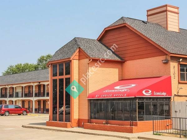 Econo Lodge near The Domain - The Arboretum