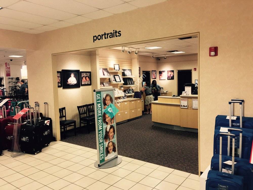 JCPenney Portraits Trumbull