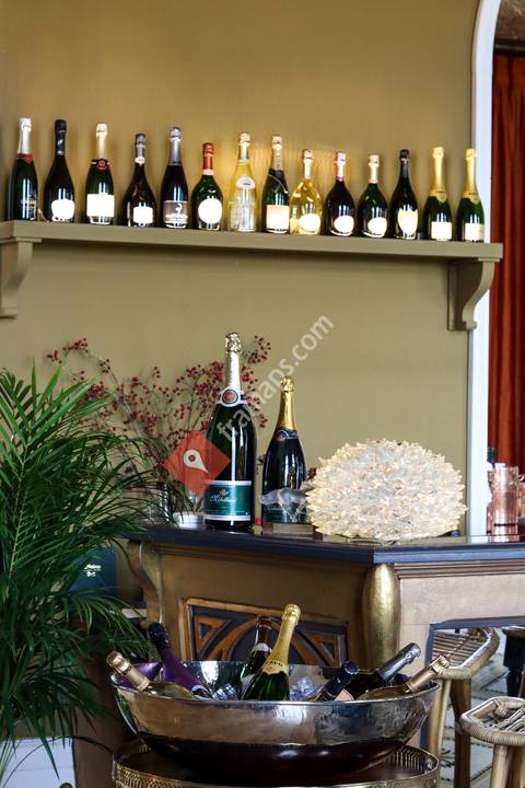 Le Bar à Champagne du Château de Sacy