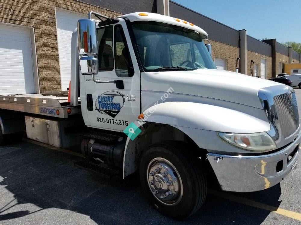 Lucky's Towing and Roadside Services