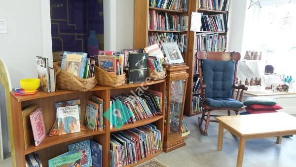 Mariposa Museum & World Culture Center