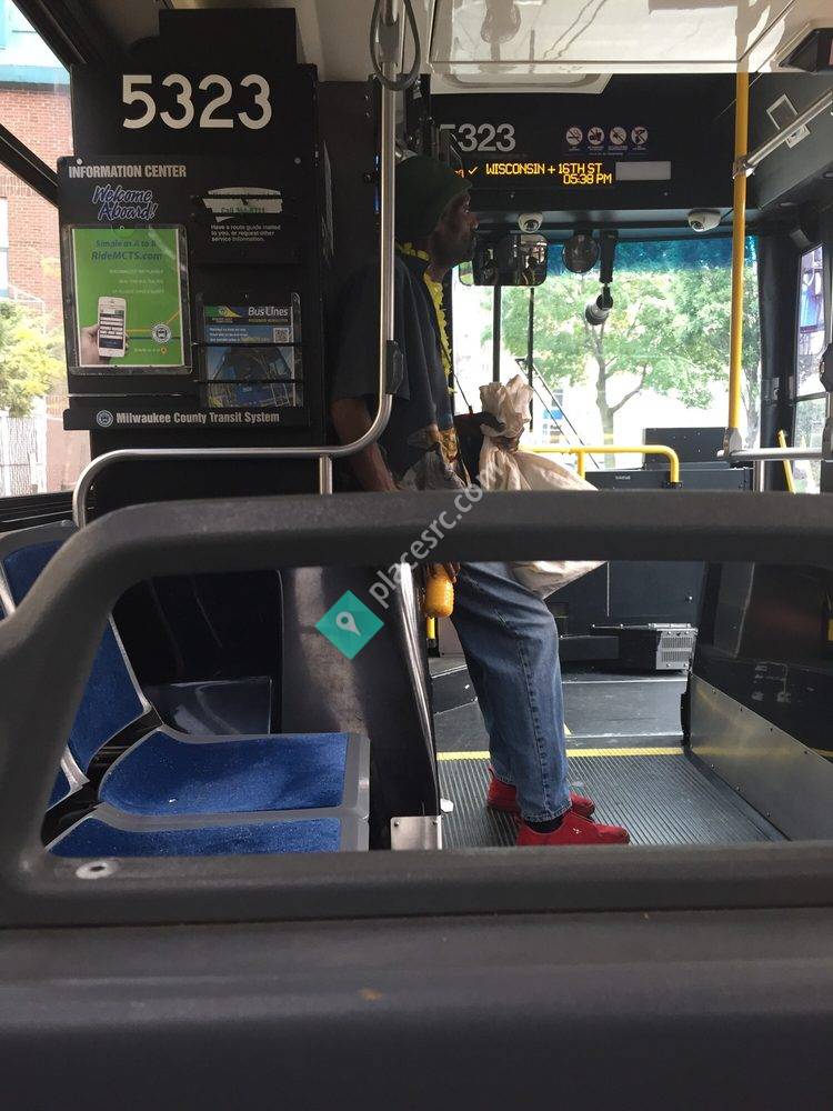 Milwaukee County Transit System