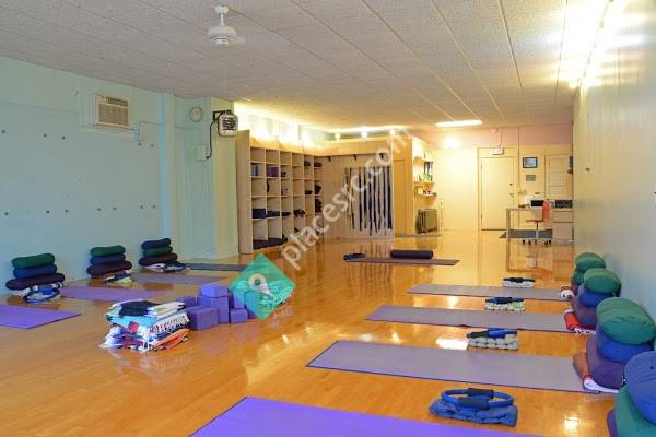 Mound Street Yoga Center