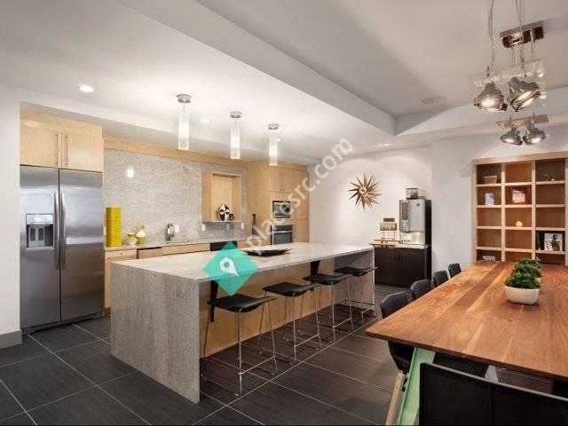 One Observatory Park