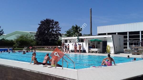 Piscine des Closeaux