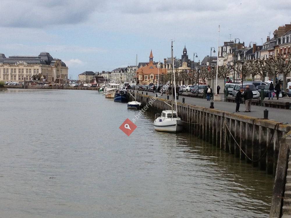 Quai de la Touques