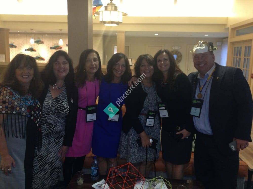 Re/Max Right Choice Fall River