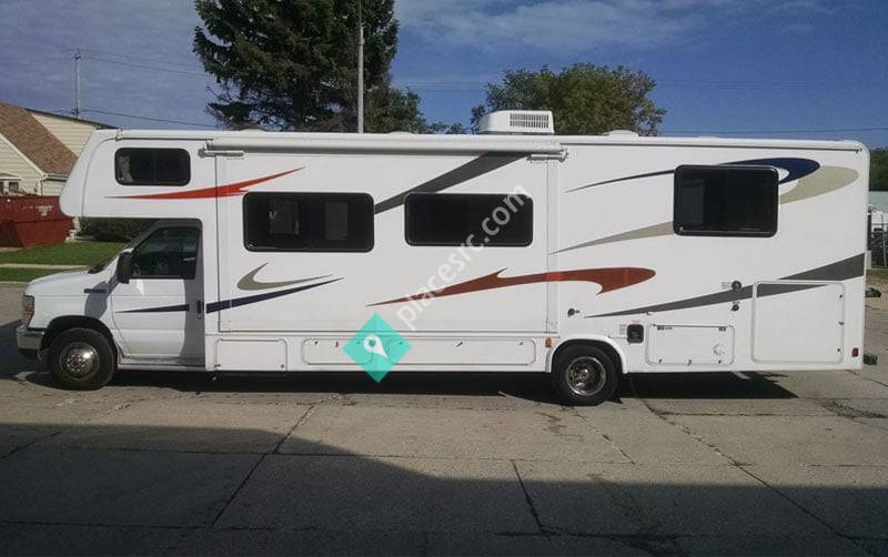 Saunder's RV Rentals