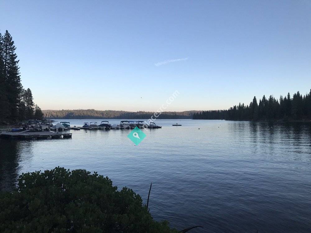 Shaver Lake Cottages at the Point Shaver Lake