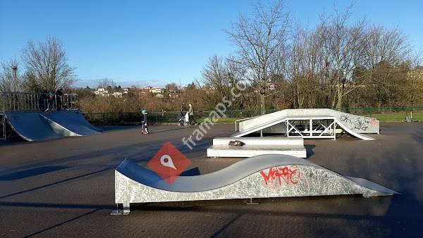 Skate park sathonay camp