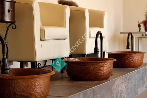 The Red Lily Spa Naturelle