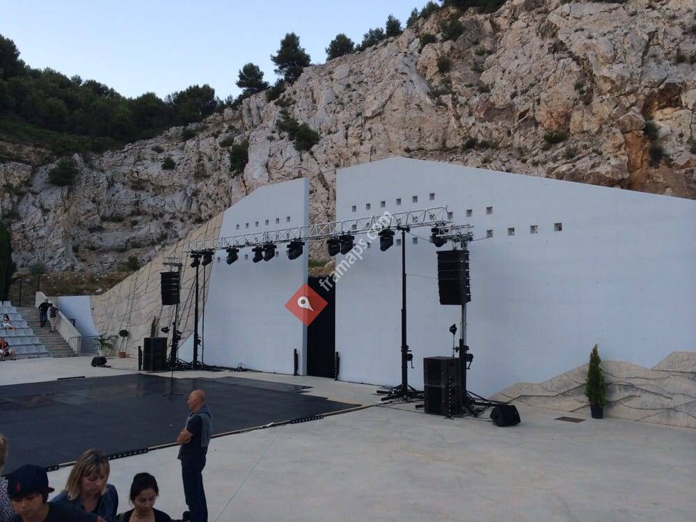 Theatre De Nature