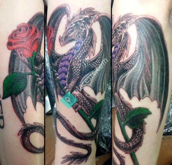 Unhinged Tattoos & Piercing