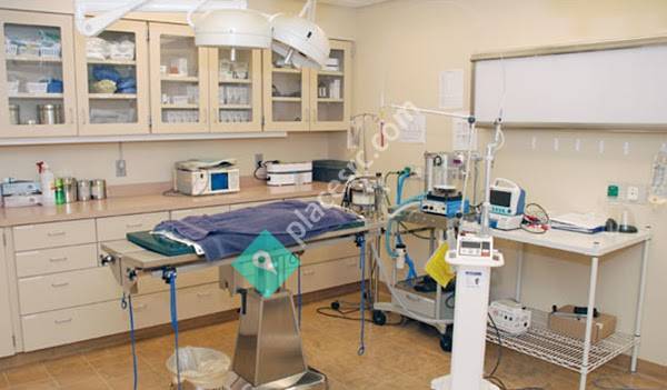 VCA Cascade Animal Medical Center & Inn